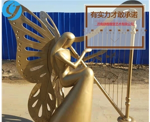 恒大地產鍛銅雕塑